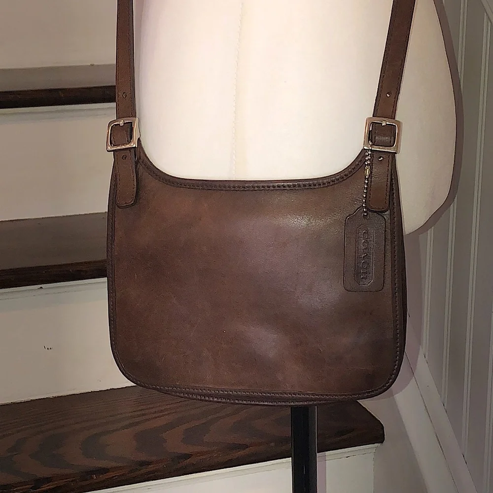Vintage COACH Mahogany Leather Swingaway Crossbody Bag Silver Hardware 9142